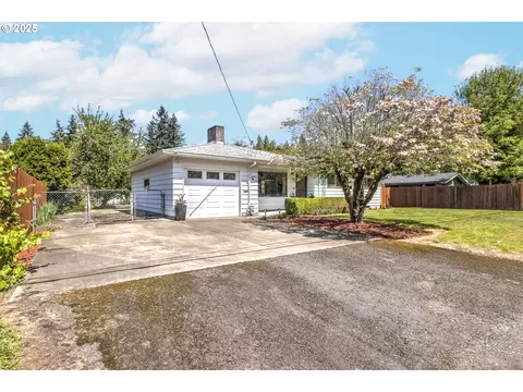 8729 NE Brazee St, Portland, OR 97220