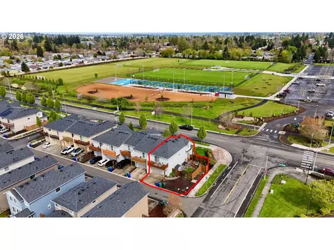 View/Area - 2398 SE Palmquist Rd, Gresham, OR 97080 photo 1 of 2