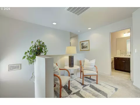 Entry Way - 2398 SE Palmquist Rd, Gresham, OR 97080 photo 3 of 3