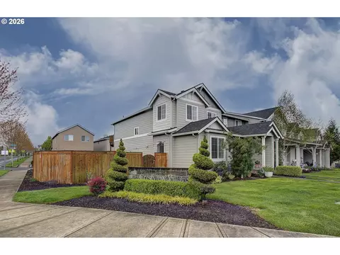Exterior - 2398 SE Palmquist Rd, Gresham, OR 97080 photo 3 of 12