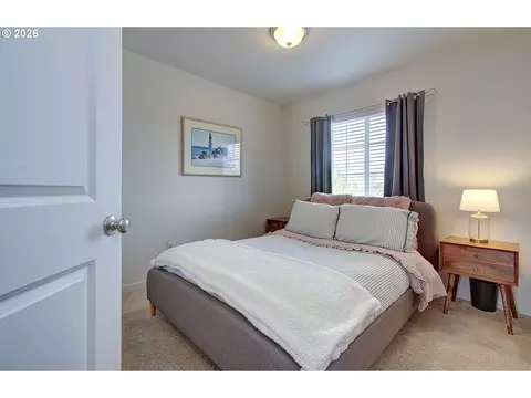 Bedroom - 2398 SE Palmquist Rd, Gresham, OR 97080 photo 1 of 5