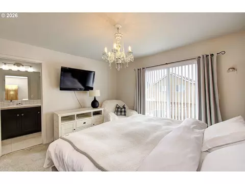 Bedroom - 2398 SE Palmquist Rd, Gresham, OR 97080 photo 5 of 5