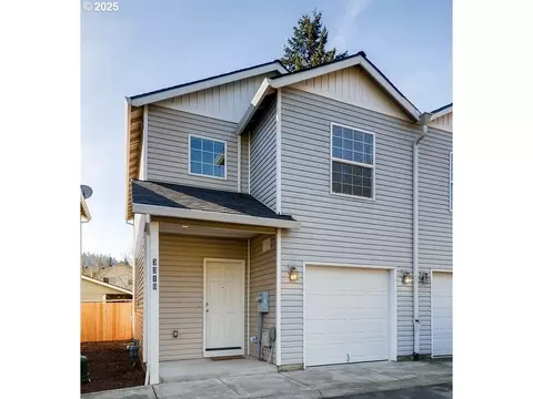 3310 SE 143rd Ave #2, Portland, OR 97236