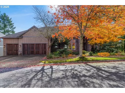 4027 NW Riggs Dr, Portland, OR 97229