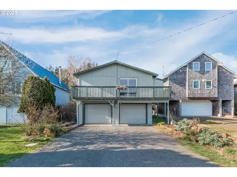 34100 Brooten Rd, Pacific City, OR 97135