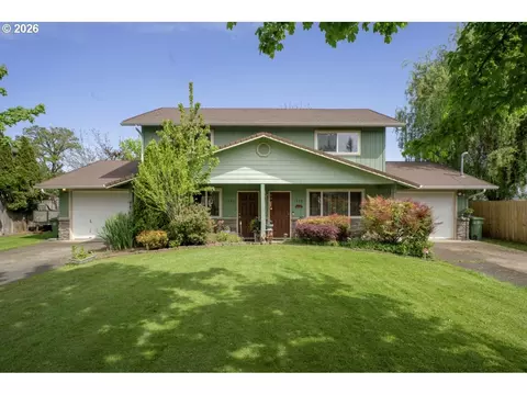 15201522 E Washington Ave, Cottage Grove, OR 97424