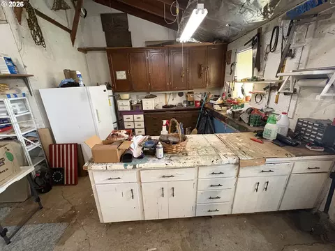 Other - 392 S 37th St, Springfield, OR 97478 photo 7 of 7