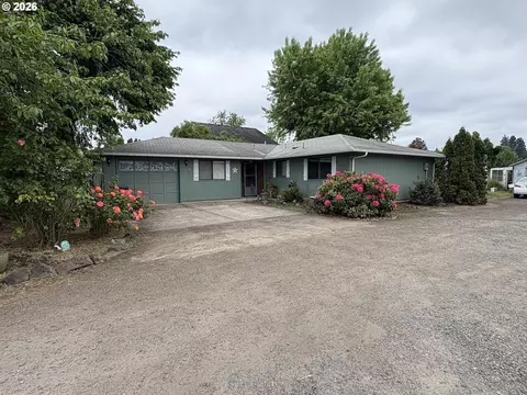 Other - 392 S 37th St, Springfield, OR 97478 photo 2 of 7