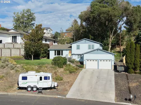 Other - 1321 NW Horn Ave, Pendleton, OR 97801 photo 2 of 17