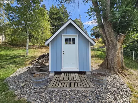Other - 1321 NW Horn Ave, Pendleton, OR 97801 photo 8 of 17