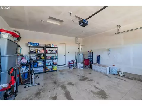 Other - 948 Laurel Pl, Silverton, OR 97381 photo 10 of 12