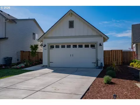 Other - 948 Laurel Pl, Silverton, OR 97381 photo 2 of 12