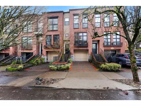 2362 NW Pettygrove St, Portland, OR 97210