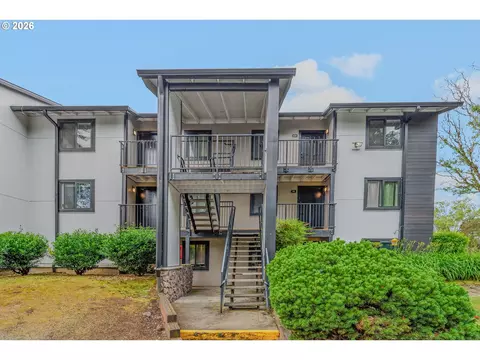 14095 SW Walker Rd #95, Beaverton, OR 97005