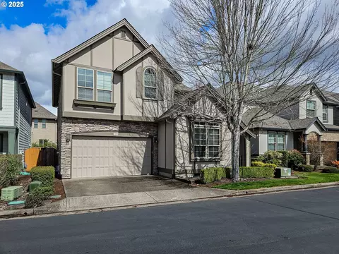 6395 NE Whitewood Dr, Hillsboro, OR 97124