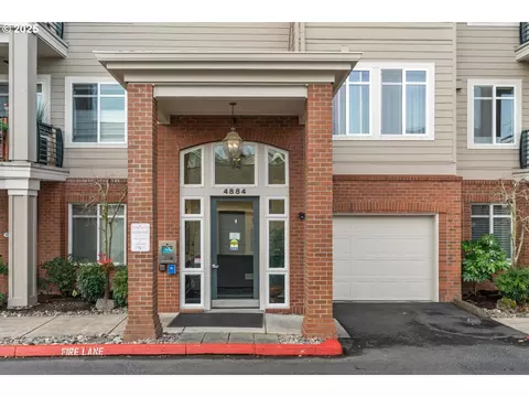 4884 NW Promenade Ter #309, Portland, OR 97229
