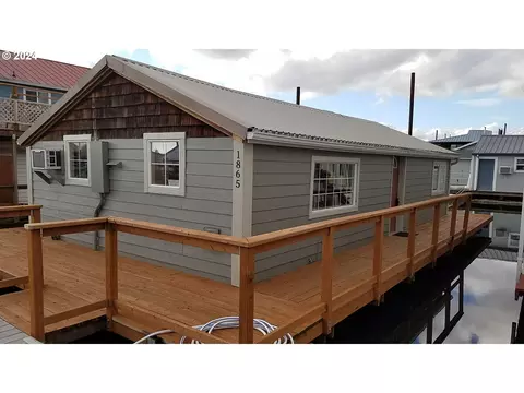 1865 N Jantzen Ave, Portland, OR 97217