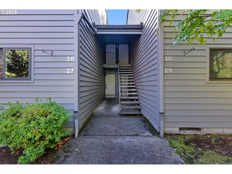 6745 SW Scholls Ferry Rd #29, Beaverton, OR 97008