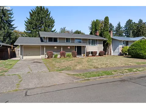 19105 NE Clackamas St, Portland, OR 97230