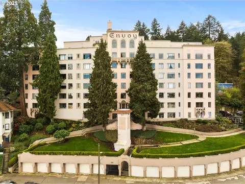 2336 SW Osage St #402, Portland, OR 97205