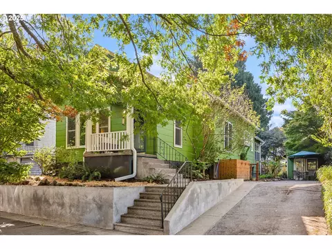 2936 NEverett St, Portland, OR 97232
