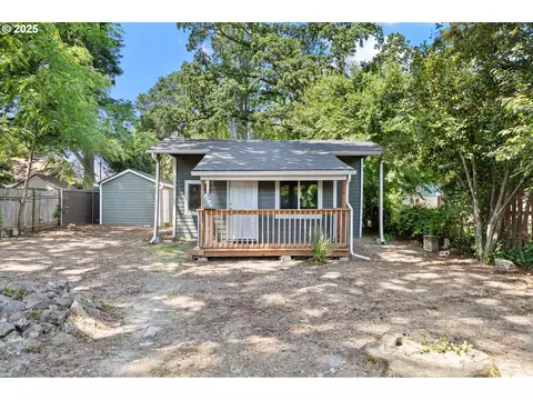 1925 4th St, Salem, OR 97301