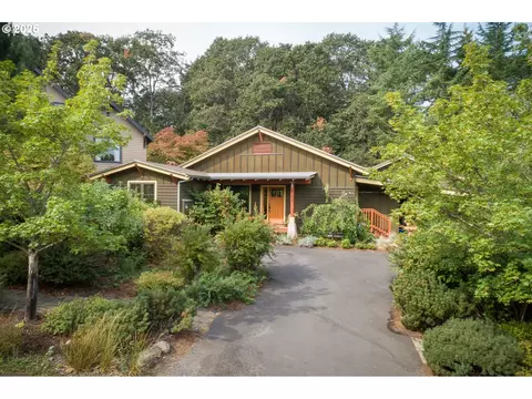 1002 Nina Ln, Hood River, OR 97031