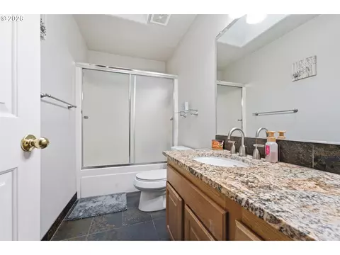Bath - 2675 NE Cleveland Ave, Gresham, OR 97030 photo 3 of 3