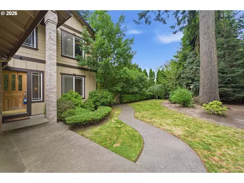 Exterior - 2675 NE Cleveland Ave, Gresham, OR 97030 photo 3 of 12