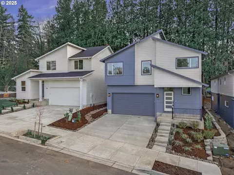 Exterior - 284 NW Mawrcrest Ave, Gresham, OR 97030 photo 3 of 6