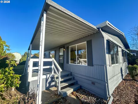 900 NE Francis Ave #41, Gresham, OR 97030