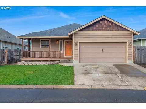 206 NW Sagan Loop, Sheridan, OR 97378