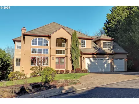 8033 NW Hazeltine St, Portland, OR 97229