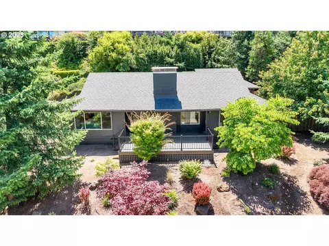3532 Augusta National Dr, Salem, OR 97302
