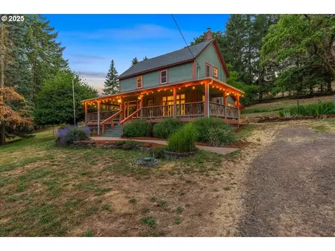 9545 NE Red Hills Rd, Dundee, OR 97115