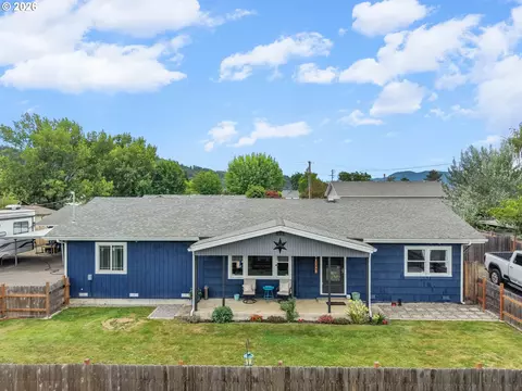 164 Hawthorne St, Sutherlin, OR 97479