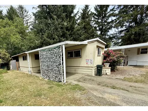 3000 Frontage Rd #76, Reedsport, OR 97467