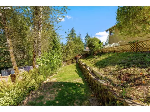 1947 SE Meadow Ct, Gresham, OR 97080 photo 30