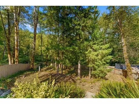 1947 SE Meadow Ct, Gresham, OR 97080 photo 27