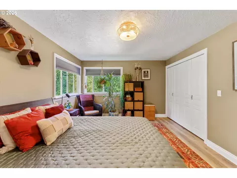 1947 SE Meadow Ct, Gresham, OR 97080 photo 14