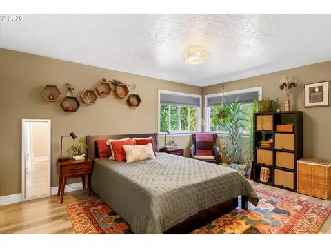 1947 SE Meadow Ct, Gresham, OR 97080 photo 13