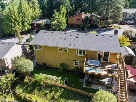 1947 SE Meadow Ct, Gresham, OR 97080 photo 31
