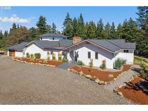 5160 York Hill Dr, Hood River, OR 97031