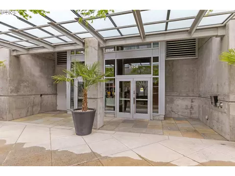 1926 W Burnside St #812, Portland, OR 97209