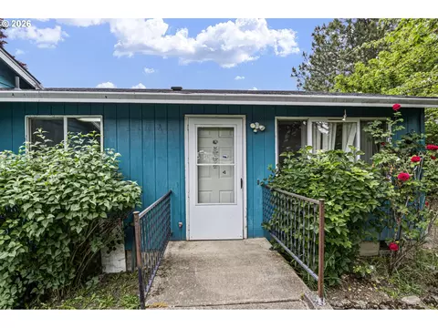 1436 S Grove Lane Ct, Sutherlin, OR 97479