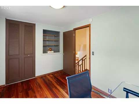 2670 E Windsor Cir, Eugene, OR 97405 photo 21