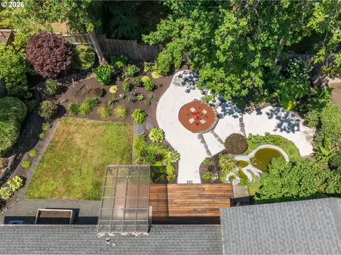 2670 E Windsor Cir, Eugene, OR 97405 photo 42