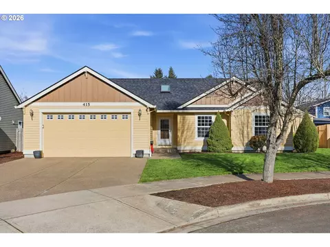 415 Maple Ct, Mount Angel, OR 97362