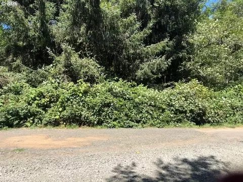 0000 Rose Ln, Coos Bay, OR 97420