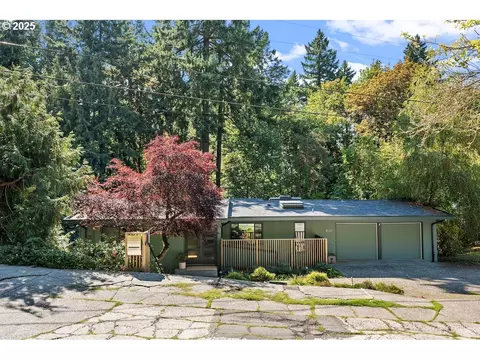 1034 SW Cheltenham St, Portland, OR 97239